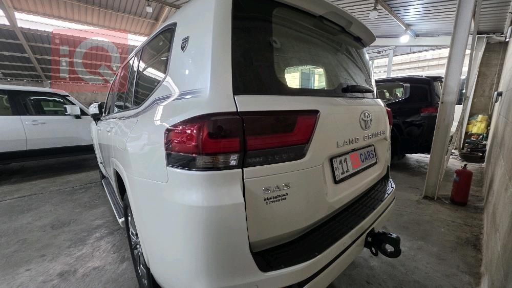 تويوتا لاندكروزر